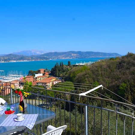 Wonderful Sea View - Terrace And Parking Apartment Fezzano  Exterior photo