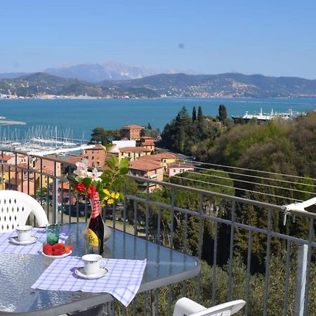 Wonderful Sea View - Terrace And Parking Apartment Fezzano  Exterior photo